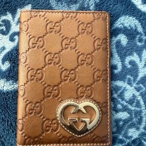 Gucci Metallic Leather Passport Cover with Heart Logo